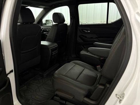 Used 2023 Chevrolet Traverse High Country AWD/4WD image 24