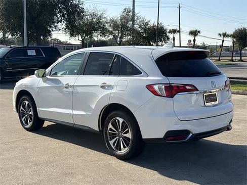 Used 2017 Acura RDX AWD w/ Advance Package image 3