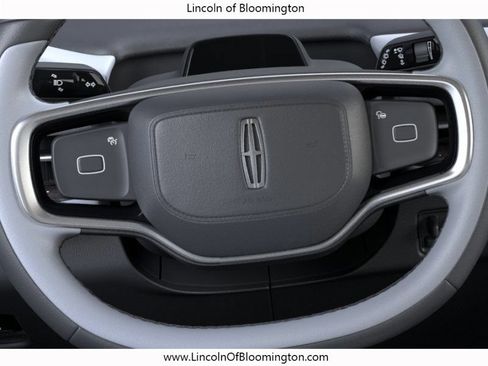 New 2026 Lincoln Navigator Black Label w/ Black Label Special Edition AWD/4WD image 15