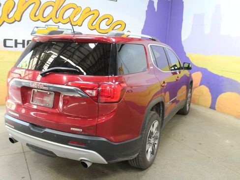 Used 2019 GMC Acadia SLT w/ LPO, Black Accent Package AWD/4WD image 8