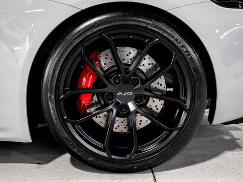 Used 2020 Porsche 718 Cayman GT4 image 42