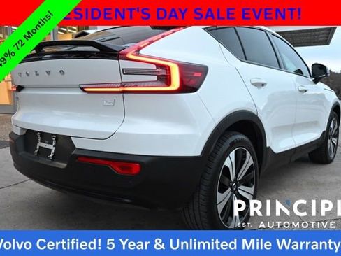 Certified 2023 Volvo C40 Recharge Core w/ Climate Package image 11