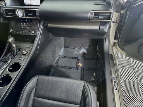 Used 2016 Lexus RC 350 AWD image 32