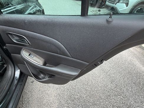 Used 2015 Chevrolet Malibu LT FWD image 20