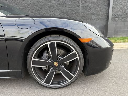 Certified 2025 Porsche 718 Cayman image 11