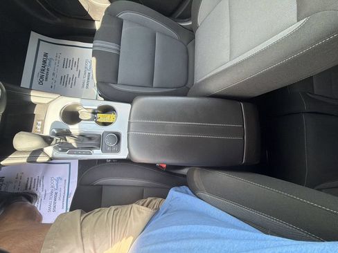 Used 2024 Chevrolet Blazer LT w/ Convenience Package FWD image 20