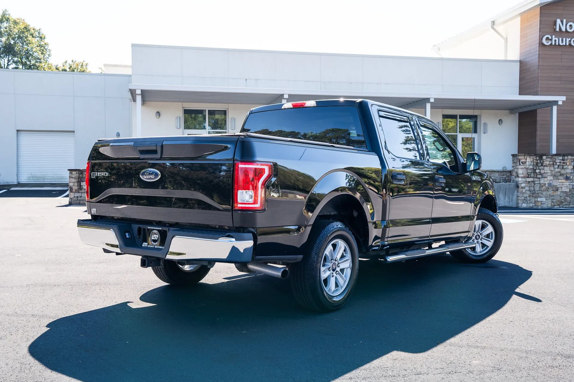 Used 2017 Ford F150 XLT RWD image 2