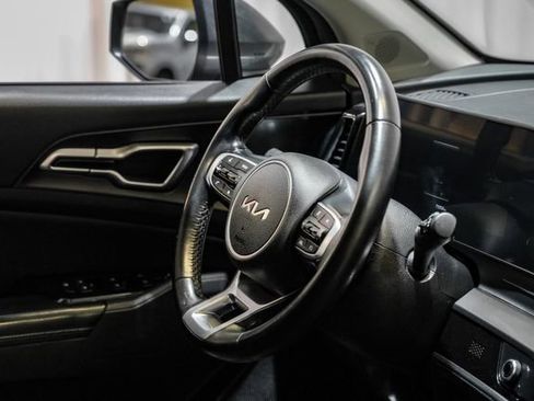 Used 2023 Kia Sportage EX image 15