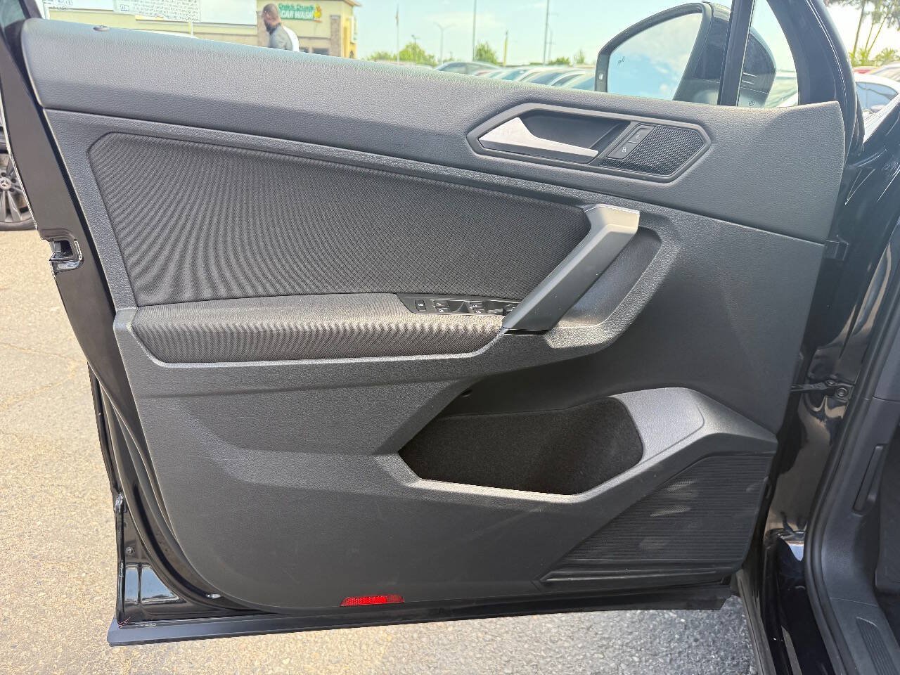 Used 2019 Volkswagen Tiguan S w/ Driver Assistance Package FWD image 10