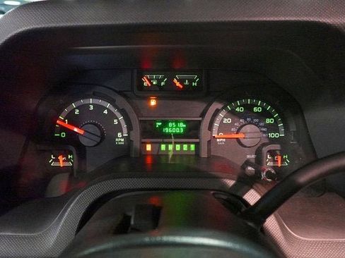 Used 2010 Ford E-350 and Econoline 350 Super Duty image 13