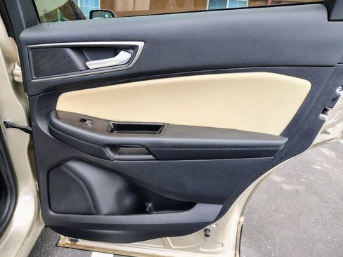 Used 2017 Ford Edge SEL w/ Equipment Group 201A image 16