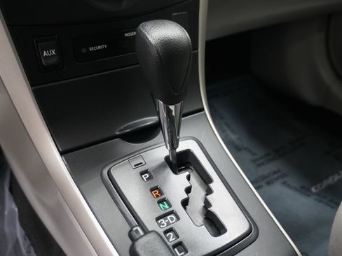 Used 2013 Toyota Corolla L image 17