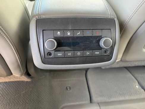 Used 2015 Buick Enclave Premium w/ Trailering Package FWD image 18