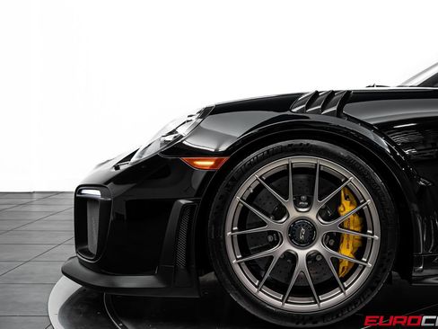Used 2018 Porsche 911 GT2 RS RWD image 17