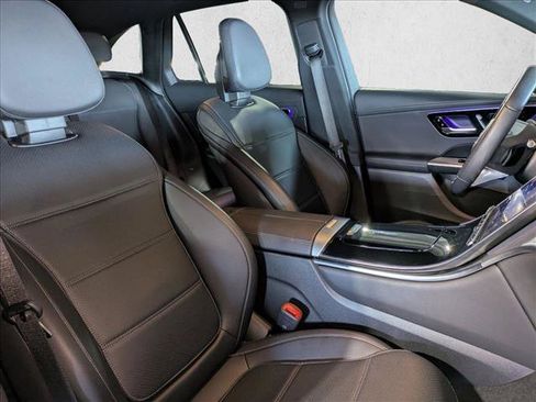 Used 2024 Mercedes-Benz GLC 300 image 22