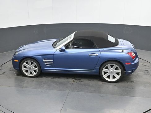 Used 2005 Chrysler Crossfire Limited RWD image 26