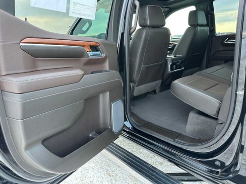 Certified 2023 GMC Sierra 1500 Denali w/ Denali Reserve Package AWD/4WD image 15