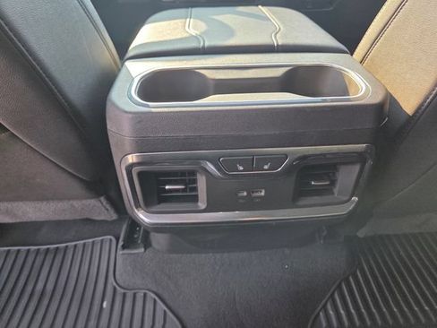 Used 2024 Chevrolet Silverado 2500 LTZ w/ LTZ Convenience Package AWD/4WD image 19
