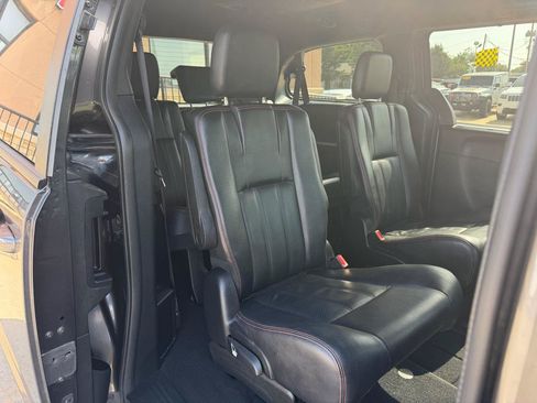 Used 2019 Dodge Grand Caravan GT FWD image 26