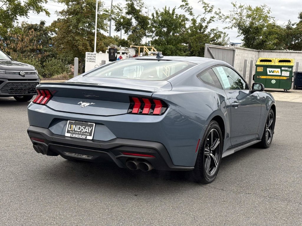 Used 2024 Ford Mustang Premium RWD image 3