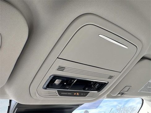 New 2026 Lincoln Nautilus Premier image 31