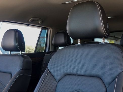 New 2024 Volkswagen Atlas SE image 11