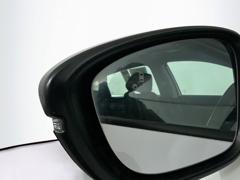 Used 2019 Honda Accord Touring image 16