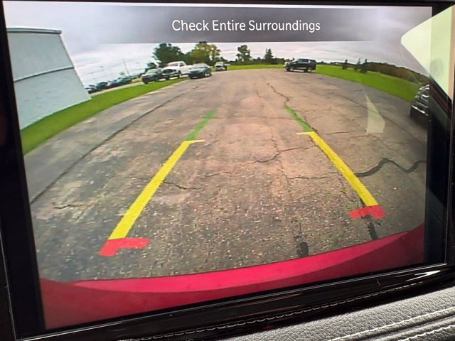 New 2027 Chrysler Pacifica Select AWD/4WD image 4