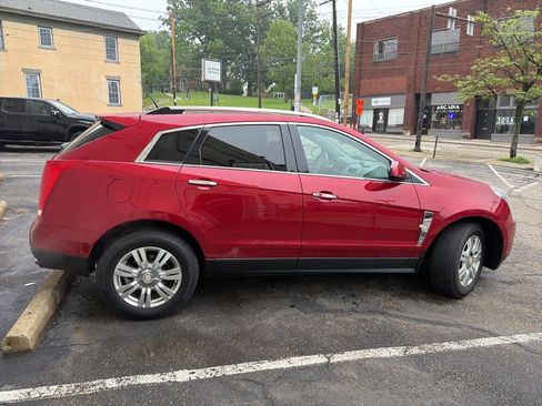Used 2011 Cadillac SRX Luxury AWD/4WD image 3