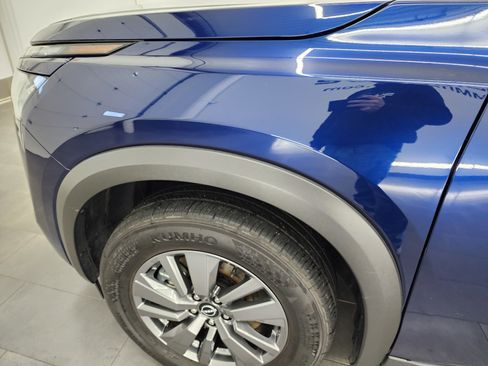 Used 2025 Nissan Pathfinder SV image 31