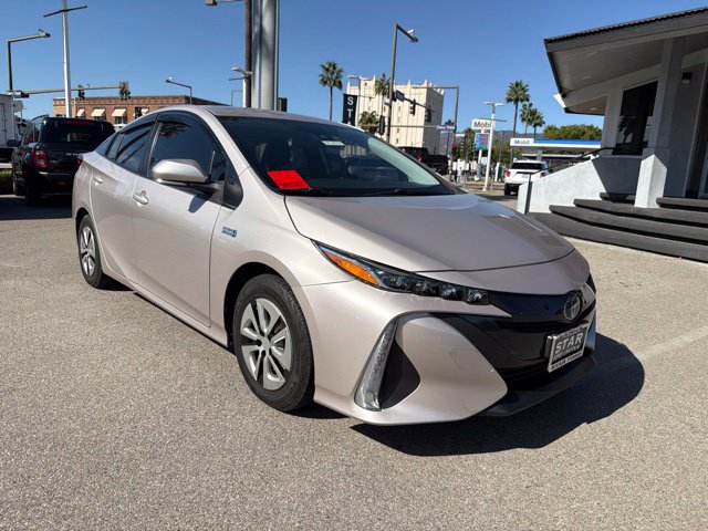 Used 2021 Toyota Prius Prime XLE w/ Carpet Mat Package (TMS) FWD image 1