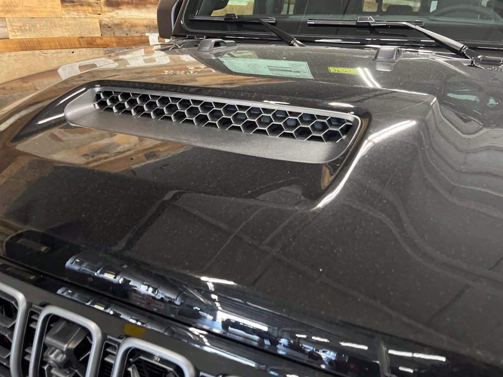 New 2027 Jeep Gladiator Mojave AWD/4WD image 9