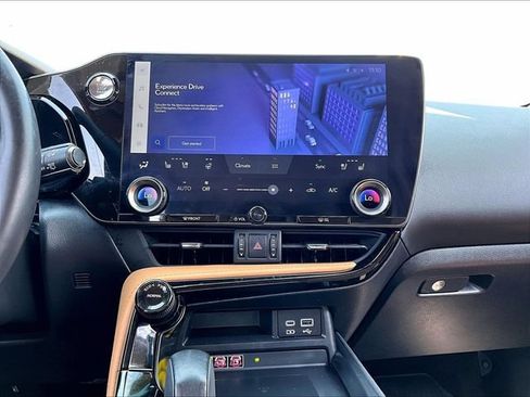 Used 2023 Lexus NX 350 AWD image 18