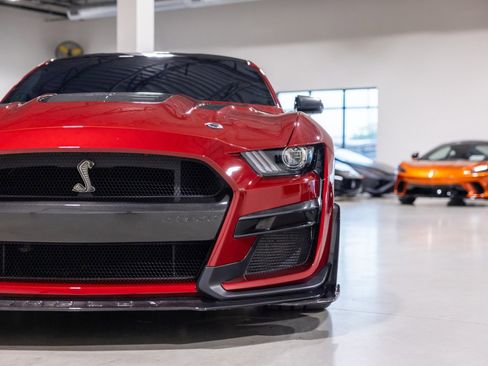 Used 2021 Ford Mustang Shelby GT500 w/ Carbon Fiber Track Pack RWD image 22