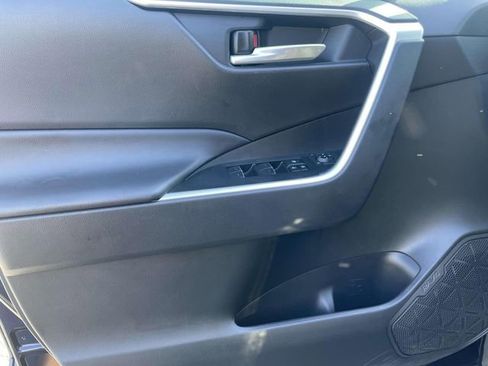 Used 2024 Toyota RAV4 XLE FWD image 21
