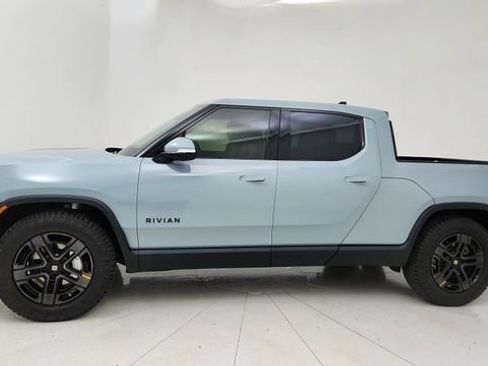 Used 2024 Rivian R1T Adventure image 3