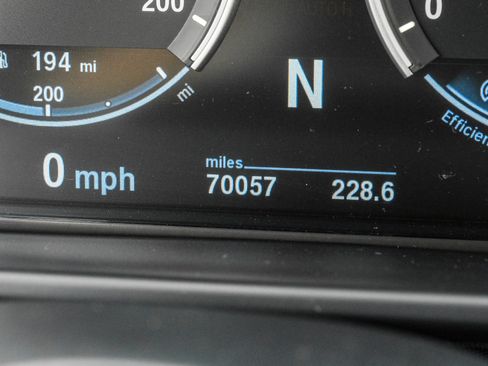 Used 2015 BMW X5 M image 21