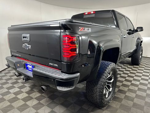 Used 2017 Chevrolet Silverado 1500 LTZ Z71 w/ LTZ Plus Package AWD/4WD image 5