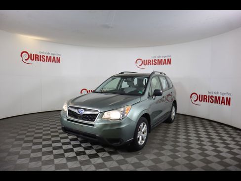 Used 2015 Subaru Forester 2.5i w/ Alloy Wheel Package image 3