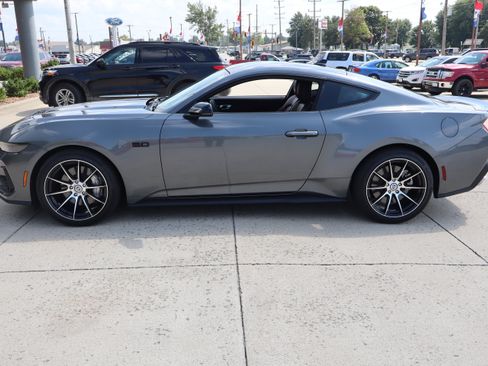 Used 2024 Ford Mustang GT Premium RWD image 8