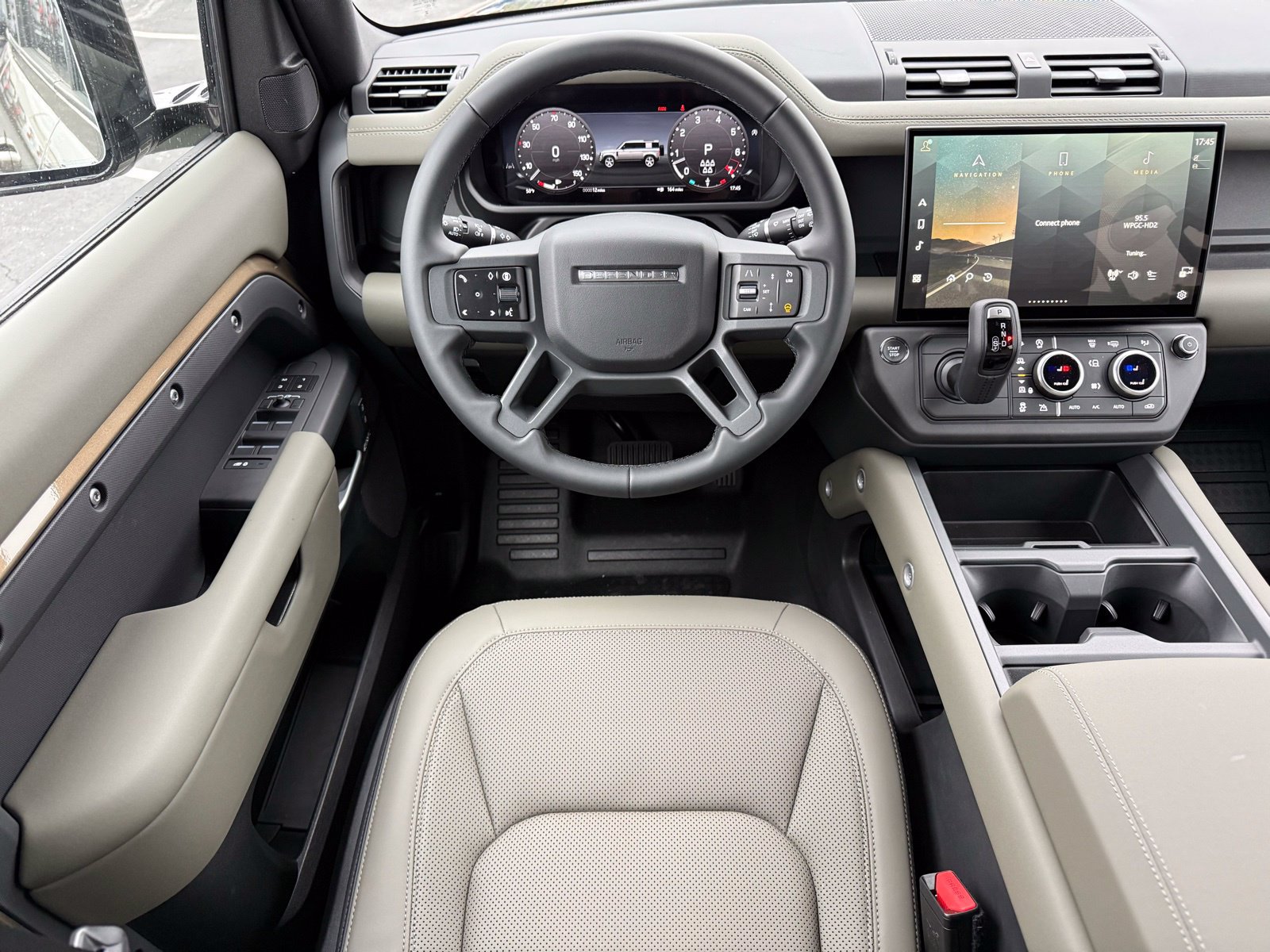 New 2026 Land Rover Defender 110 X-Dynamic SE AWD/4WD image 26