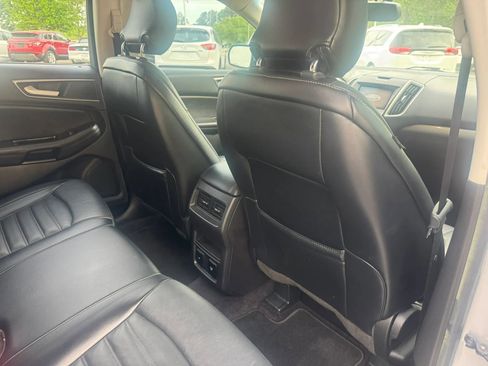 Used 2017 Ford Edge SEL w/ Equipment Group 201A image 21