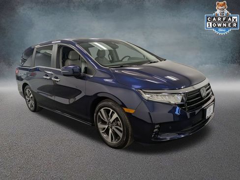 Used 2023 Honda Odyssey Touring image 3