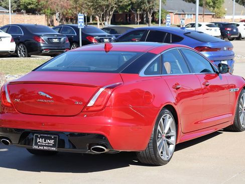 Used 2016 Jaguar XJ R-Sport image 9