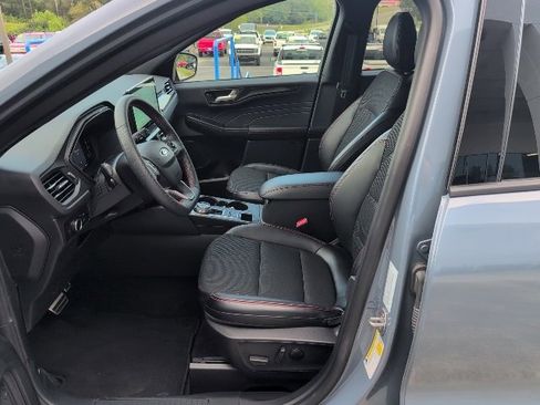 Used 2024 Ford Escape ST-Line w/ Tech Pack #1 image 11