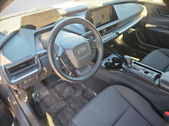Used 2025 Toyota Prius LE AWD/4WD image 12