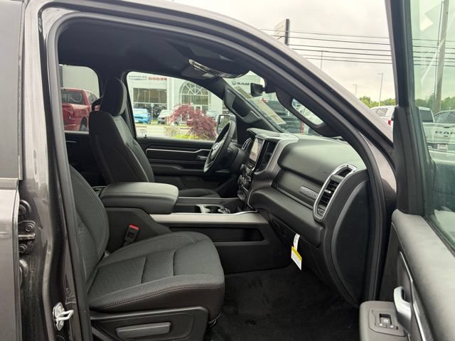 New 2026 RAM 1500 Big Horn w/ Night Edition AWD/4WD image 27