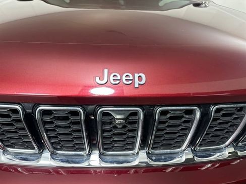 Used 2023 Jeep Grand Cherokee 4WD 4xe w/ Luxury Tech Group II image 9