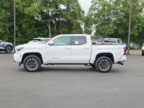 New 2026 Toyota Tacoma TRD Sport w/ TRD Sport Premium Package AWD/4WD image 6