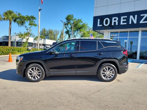 Used 2022 GMC Terrain SLT FWD image 8